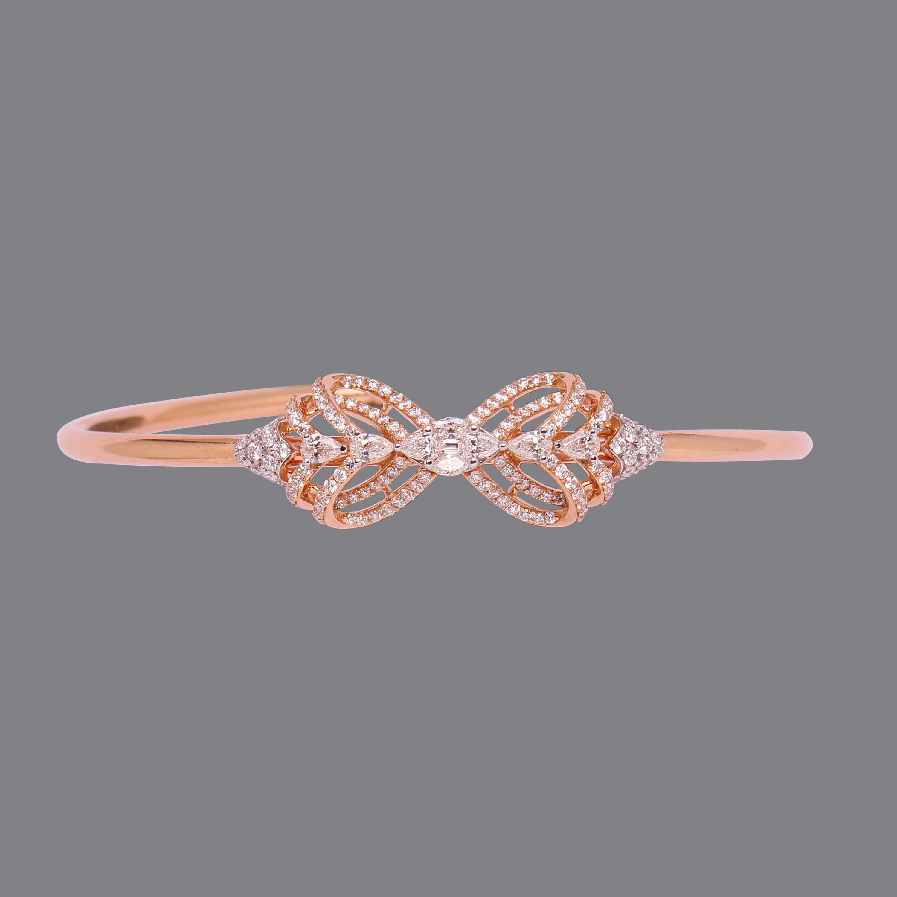 The Curved Layers Diamond Bracelet