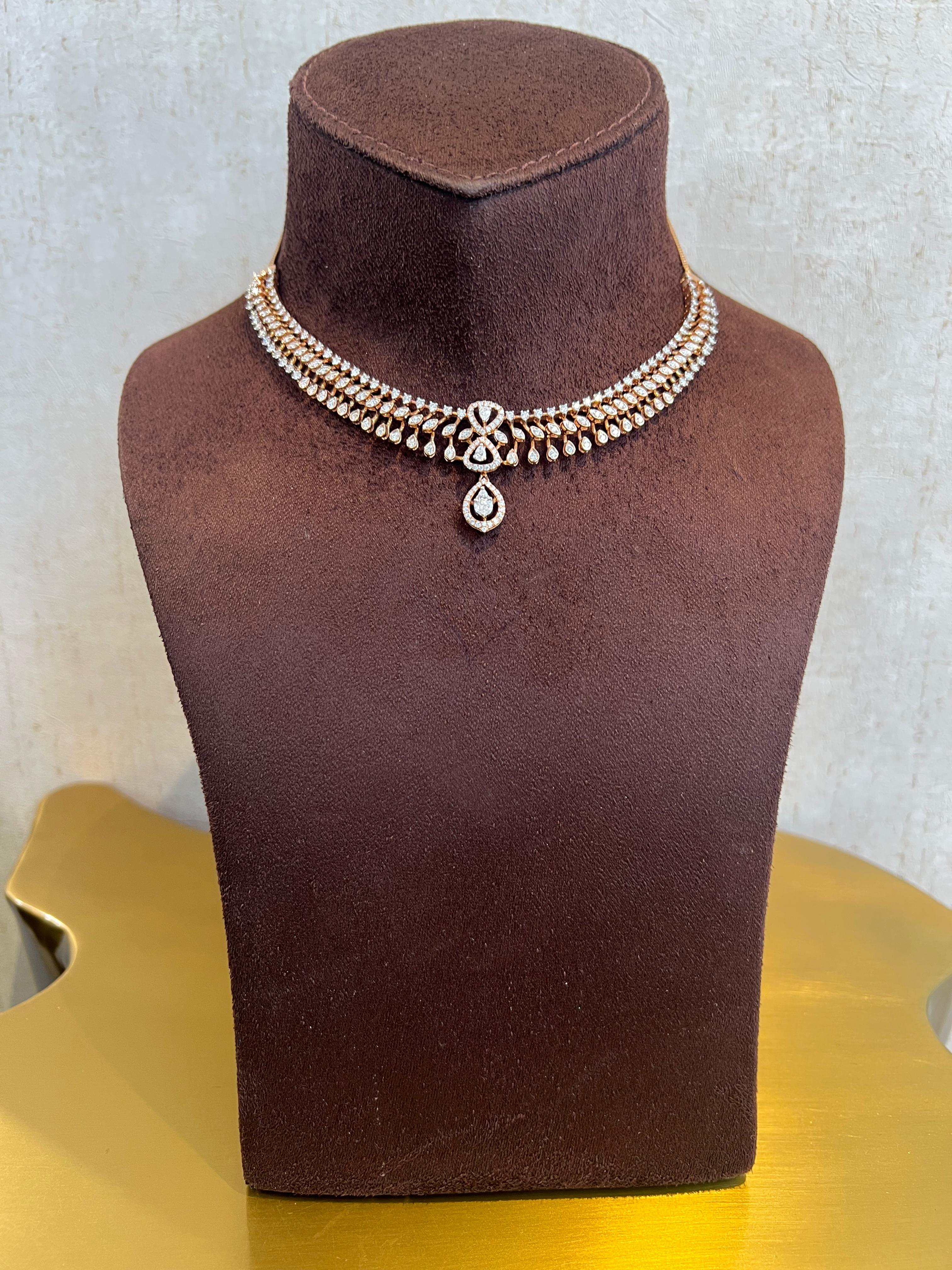 Gorgeous Diamond Necklace Gorgeous Diamond Necklace
