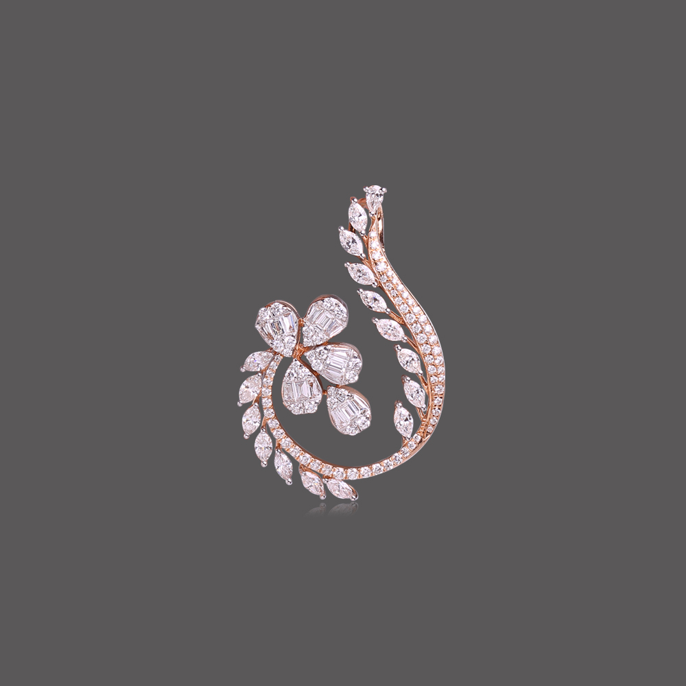 Stylish Floral Diamond Pendant