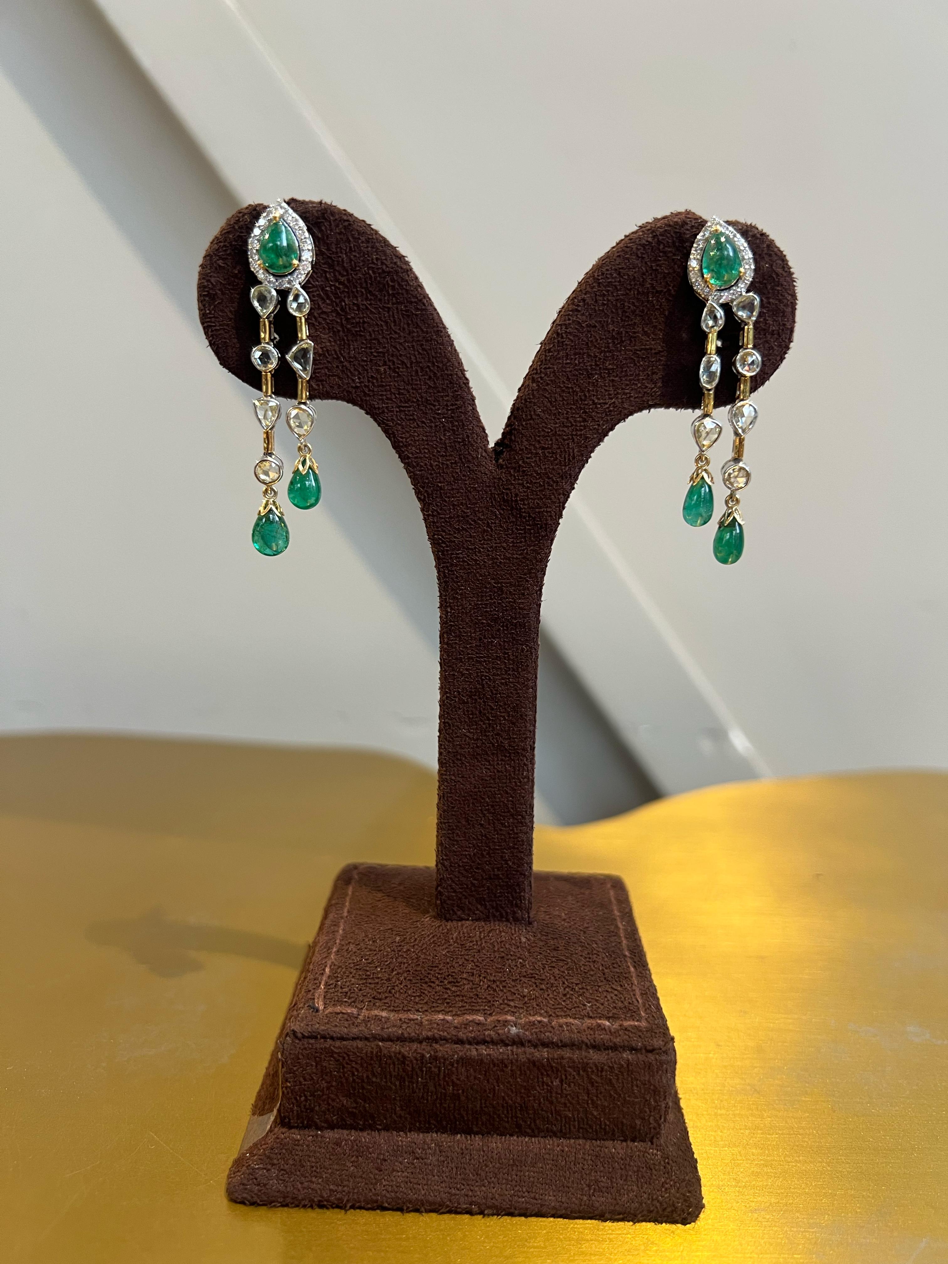 Elegant Emerald hangings with rosecuts Elegant Emerald hangings with rosecuts