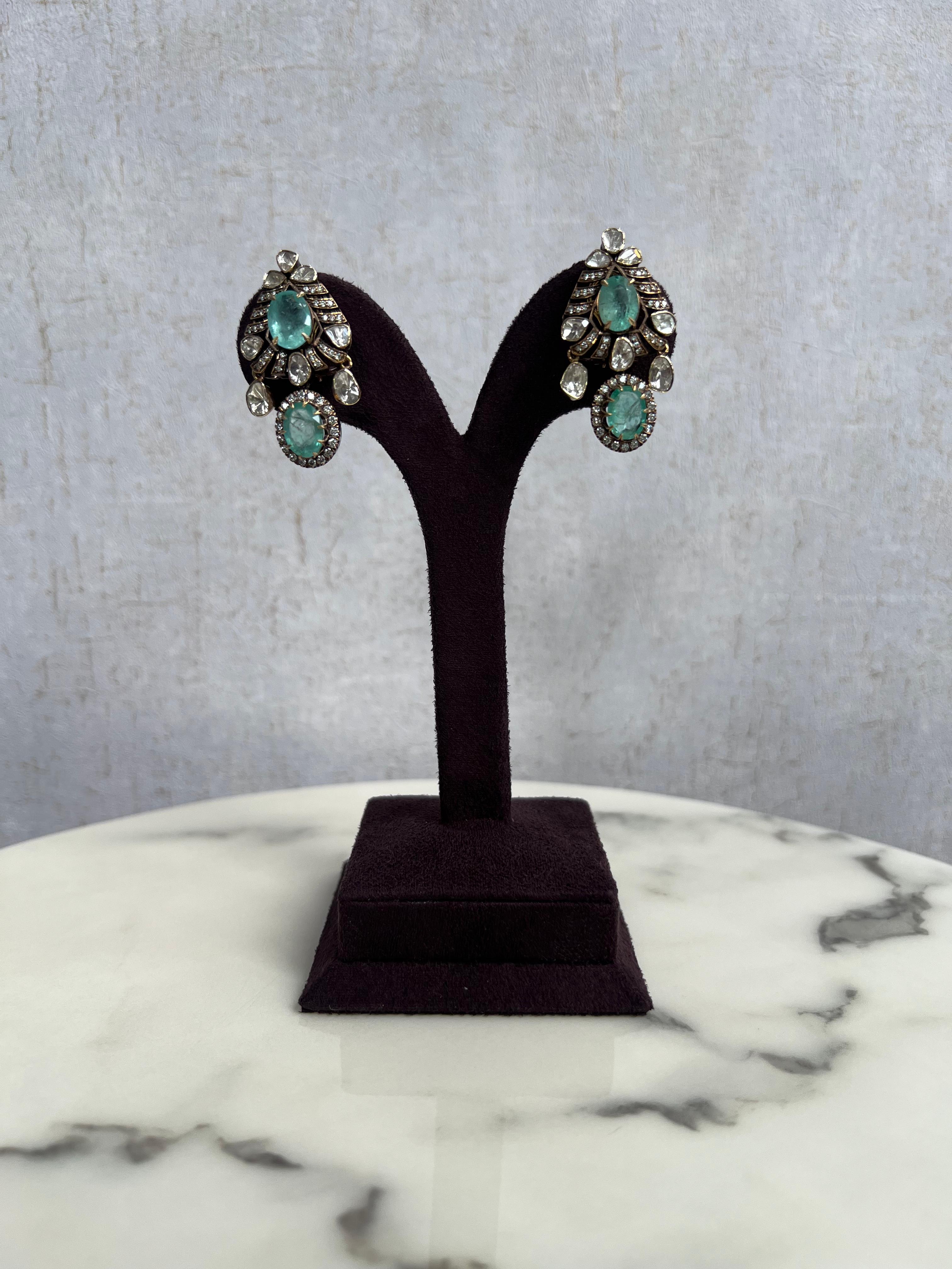 Victorian Hangings with Russian Emerald Victorian Hangings with Russian Emerald