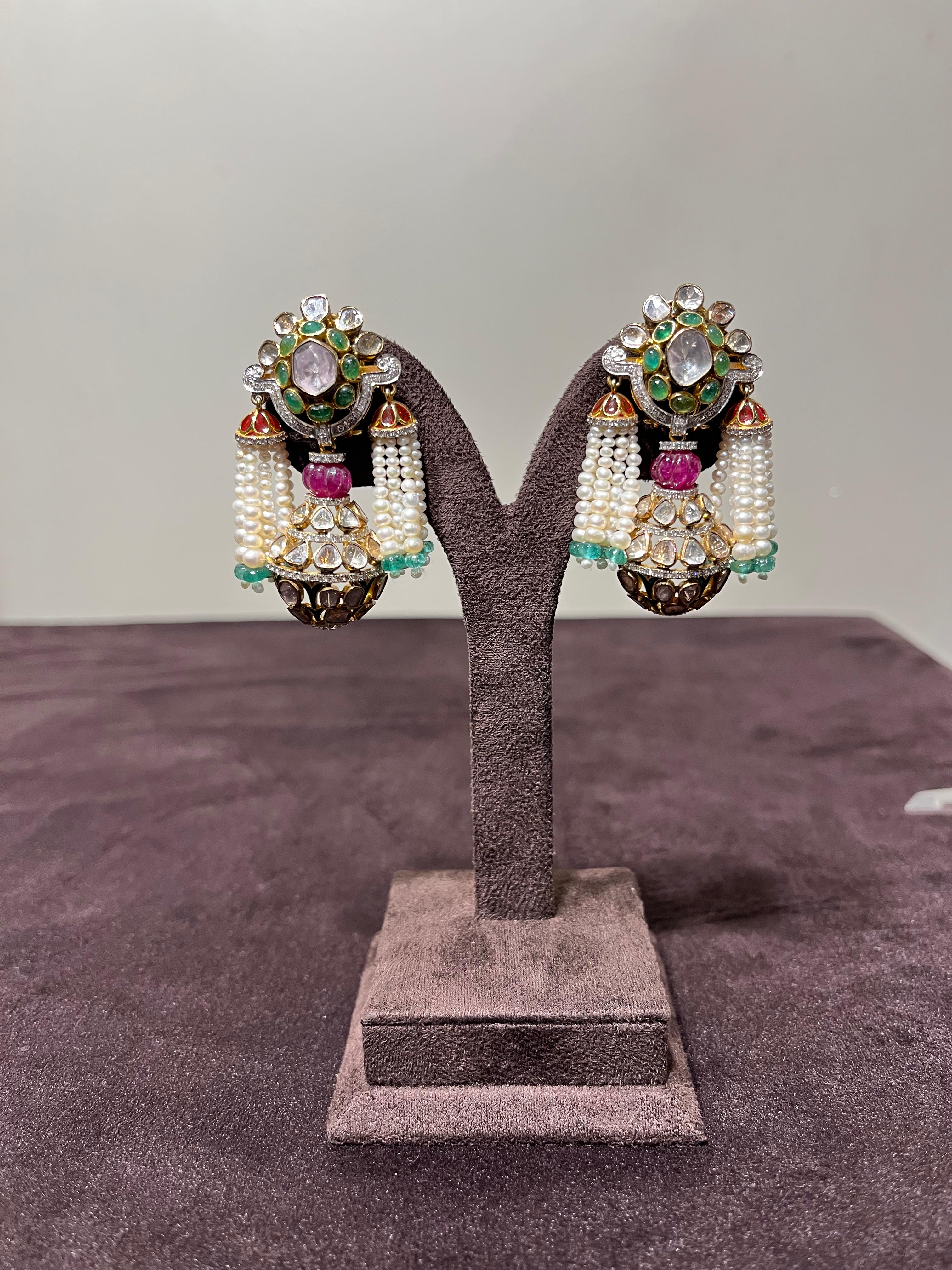 Polki Pendant with Tassels and Pearl Emerald Earrings Polki Pendant with Tassels and Pearl Emerald Earrings