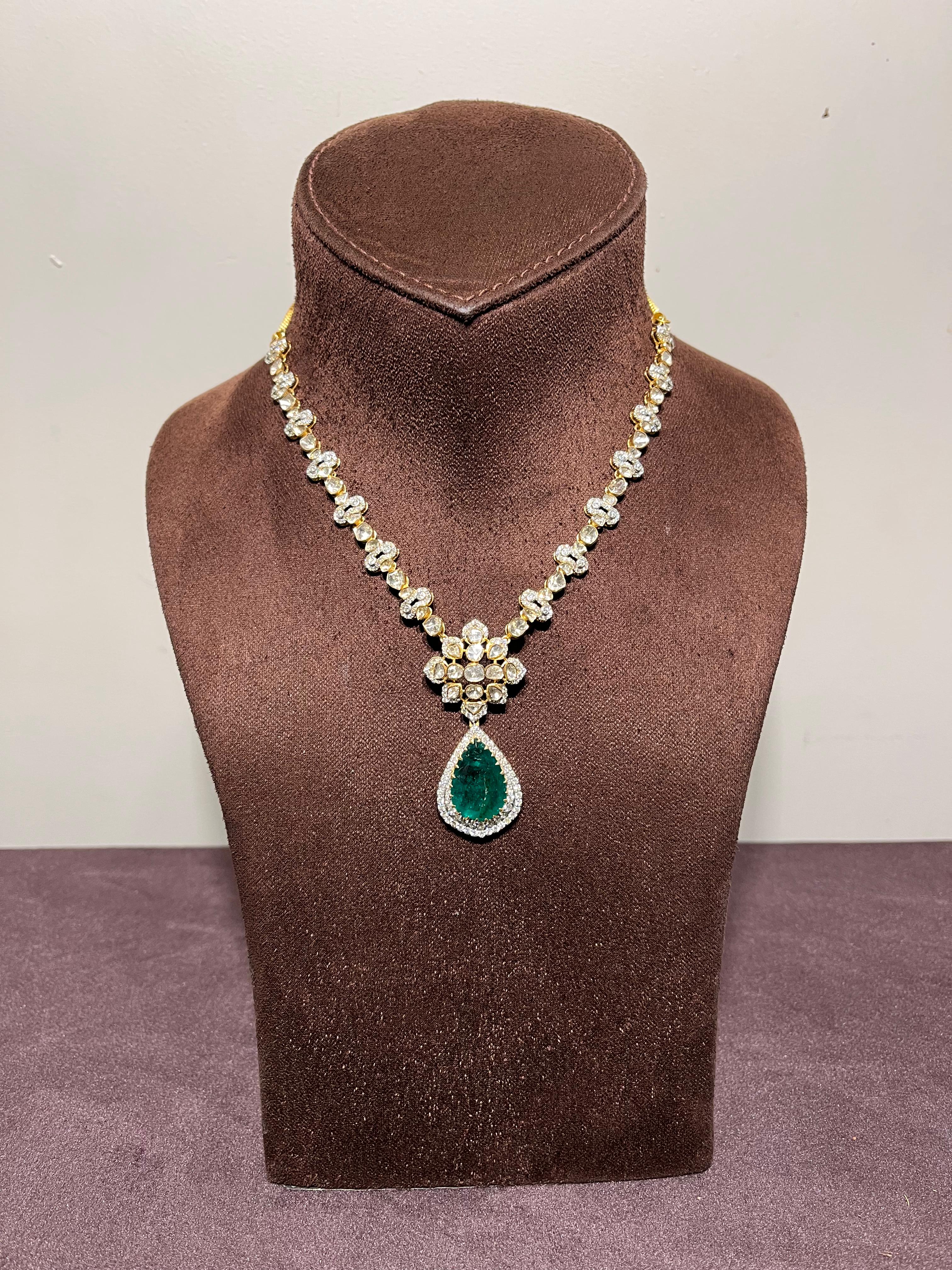 Elegant Polki Necklace with Zambian Emerald Elegant Polki Necklace with Zambian Emerald