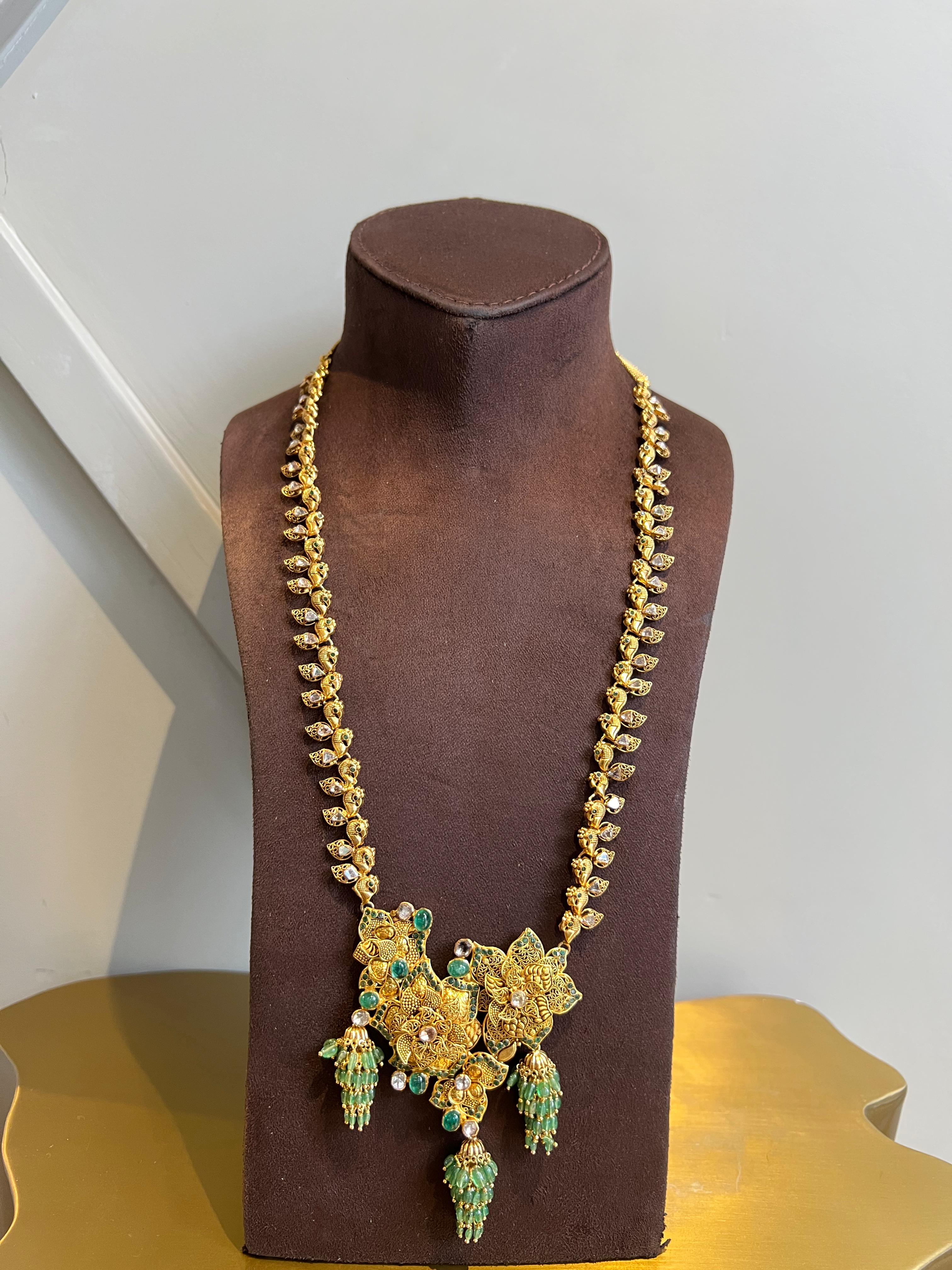 Floral Polki Haram with Emerald Floral Polki Haram with Emerald