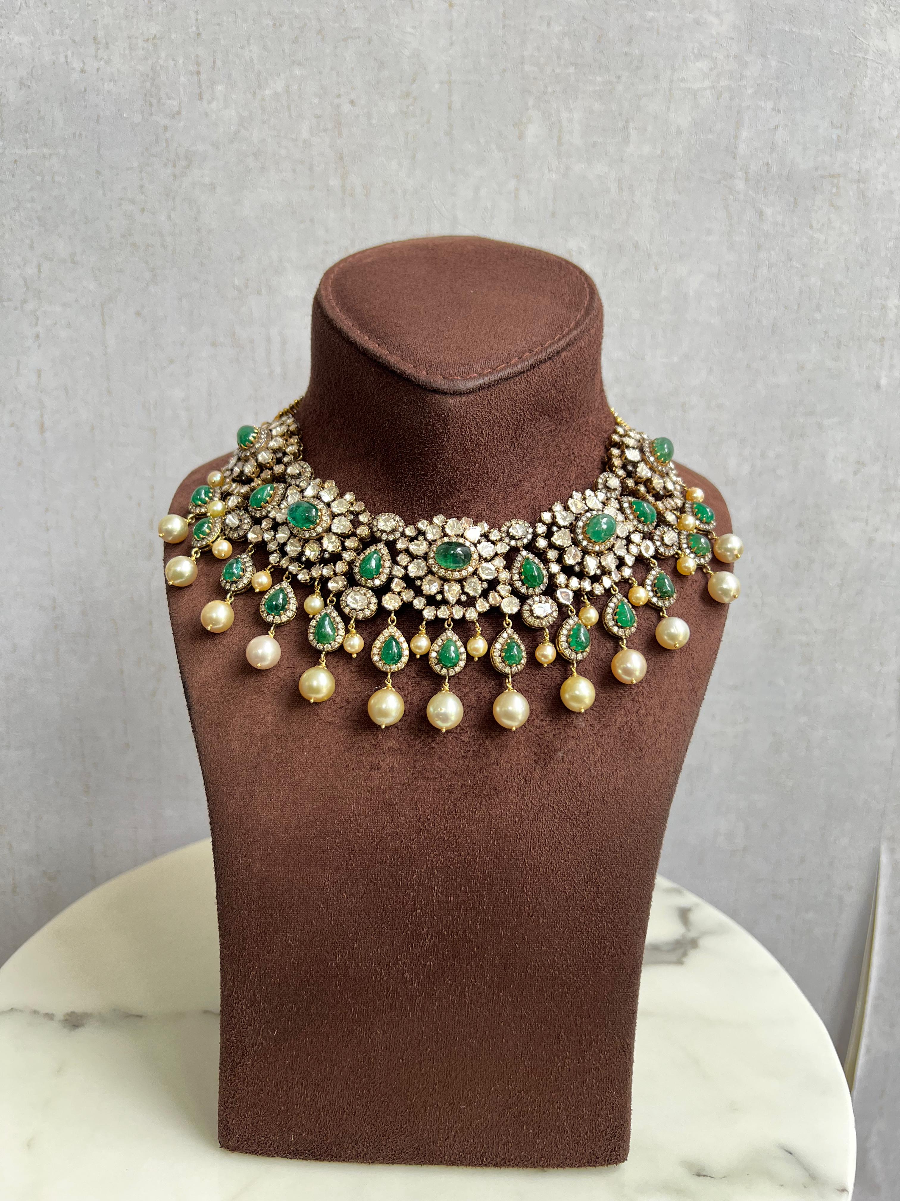 Ethnic Polki Necklace with Emerald Ethnic Polki Necklace with Emerald